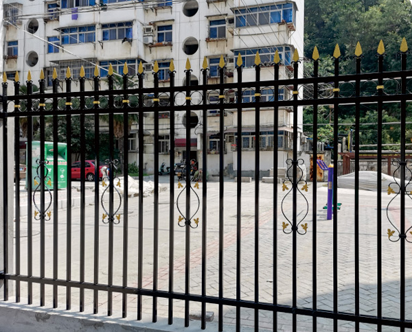 十堰鐵藝護(hù)欄的維護(hù)常識(shí)是什么？